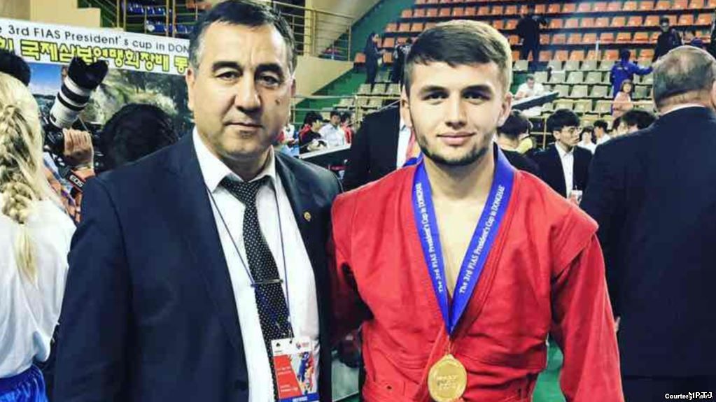 Таджикские борцы завоевали три медали на международном турнире по самбо